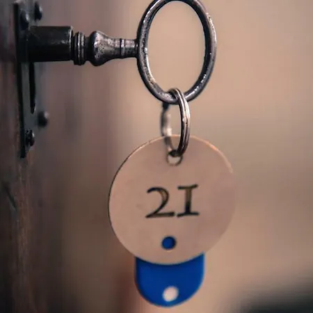 Couette-café La 21, En Provence, Proche De Entrevaux