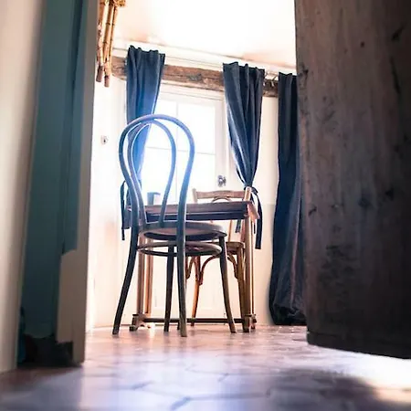 Couette-café La 21, En Provence, Proche De *