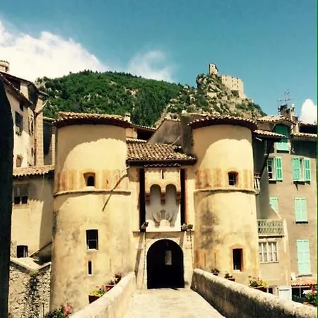 La 21, En Provence, Proche De Bed & Breakfast Entrevaux